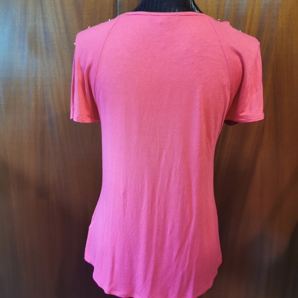 Cable & Gauge Bright Pink Cold Shoulder T-shirt - Picture 4 of 8